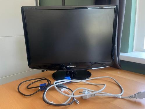 monitor Samsung, Computers en Software, Monitoren, Gebruikt, 60 Hz of minder, DVI, VGA, Kantelbaar, HD, Ophalen of Verzenden