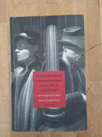 De Nederlandse en Vlaamse literatuur in 250 verhalen, Boeken, Ophalen of Verzenden, Gelezen