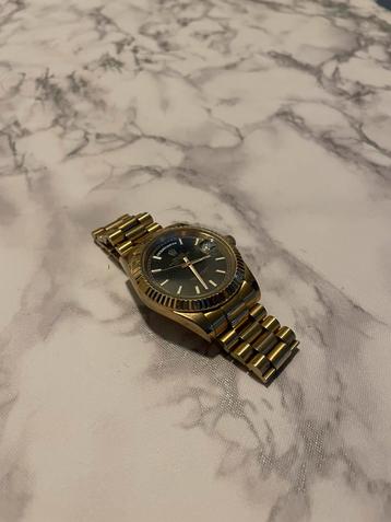 rolex day-date beschikbaar voor biedingen