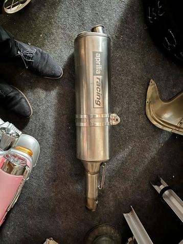 Standaard Uitlaat RSV / Tuono Aprillia Gen 1 beschikbaar voor biedingen