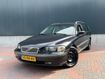 Volvo V70 2.4 Black Sapphire Edition II * Climate * Trekhaak beschikbaar voor biedingen