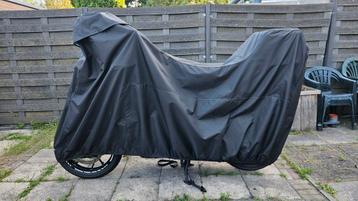 Motorhoes adventure met topkoffer. DS Covers maat L beschikbaar voor biedingen