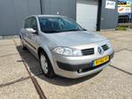 Renault Mégane 1.6-16V Dynamique Comfort, Gebruikt, 4 cilinders, Beige, Origineel Nederlands