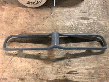 Nieuwe Pontiac Firebird fiberglass front bumper 1967-1968 beschikbaar voor biedingen