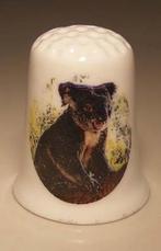 Koala beer in het bos vingerhoedje, Verzamelen, Ophalen of Verzenden, Nieuw, Porselein, Nederland