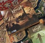 Kemet: Blood & Sand + uitbreiding + speelmat + sleevepack, Een of twee spelers, Ophalen of Verzenden, Nieuw, Matagot