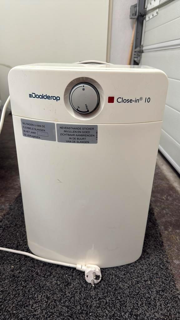 Daalderop elektrische close-in boiler, Doe-het-zelf en Verbouw, Geisers en Boilers, Gebruikt, Boiler, Aardgas, Minder dan 20 liter