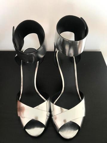 Zilver metallic pumps Isabel Marant beschikbaar voor biedingen