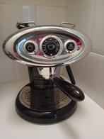 Illy X7.1 espresso apparaat voor iperespresso capsules, Ophalen, Koffiepads en cups, Espresso apparaat, Zo goed als nieuw