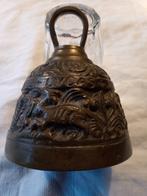 Antieke bronzen bel met inscripties, Antiek en Kunst, Antiek | Koper en Brons, Ophalen of Verzenden, Brons