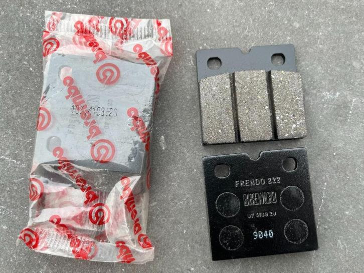 BREMBO 2 sets remblokken voor/achter, Links & rechts, Motoren, Tuning en Styling, Ophalen