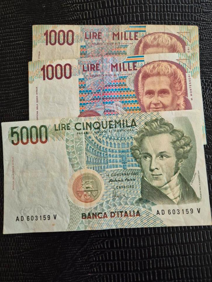 Italiaanse Lire Bankbiljetten - 1000 & 5000 Lire, Postzegels en Munten, Postzegels | Europa | Italië, Ophalen of Verzenden