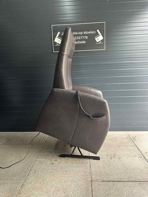 Sta op stoel merk Ciar, Huis en Inrichting, Fauteuils, Zo goed als nieuw, Leer, 50 tot 75 cm, Minder dan 75 cm, Ophalen