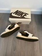 Nike Jordan Travis Scott Medium Olive, Kleding | Dames, Schoenen, Ophalen of Verzenden, Nieuw, Sneakers of Gympen