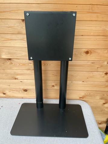 Tv standaard beschikbaar voor biedingen
