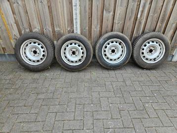 Set van 4 winterbanden . 1x gebruikt. O.a. peugeot partner beschikbaar voor biedingen