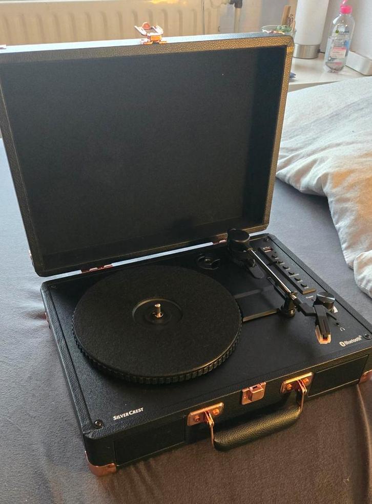 Platenspeler in Draagbaar Koffer,  nooit gebruikt., Audio, Tv en Foto, Platenspelers, Zo goed als nieuw, Overige merken, Ophalen of Verzenden