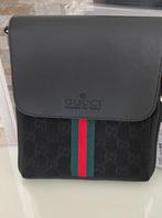 Gucci Schoudertas - Zwart, Gebruikt, Zwart, Leer, Ophalen