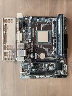 Gigabyte GA-F2A68HM-HD2 bundel – Athlon X4 FM2+ CPU + 16GB, Ophalen of Verzenden, Zo goed als nieuw, DDR3