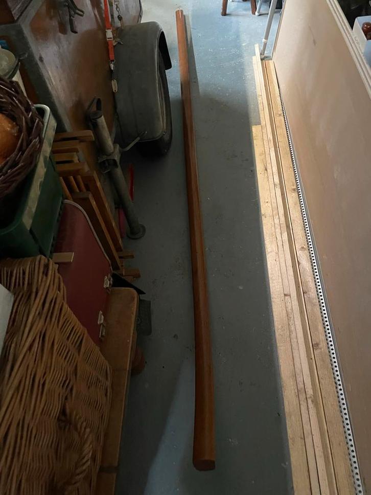 Vintage Hardhouten Trapleuning - 3m+ incl. bevestiging, Doe-het-zelf en Verbouw, Hout en Planken, Gebruikt, Balk, Overige houtsoorten