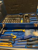 Blauwe gereedschapskist inc. toebehoren, Ophalen, Gebruikt
