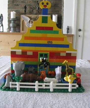 Duplo Lego. 1 Grote grond plaat , div dieren , bouwstenen beschikbaar voor biedingen