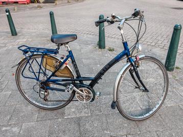 Damesfiets  beschikbaar voor biedingen