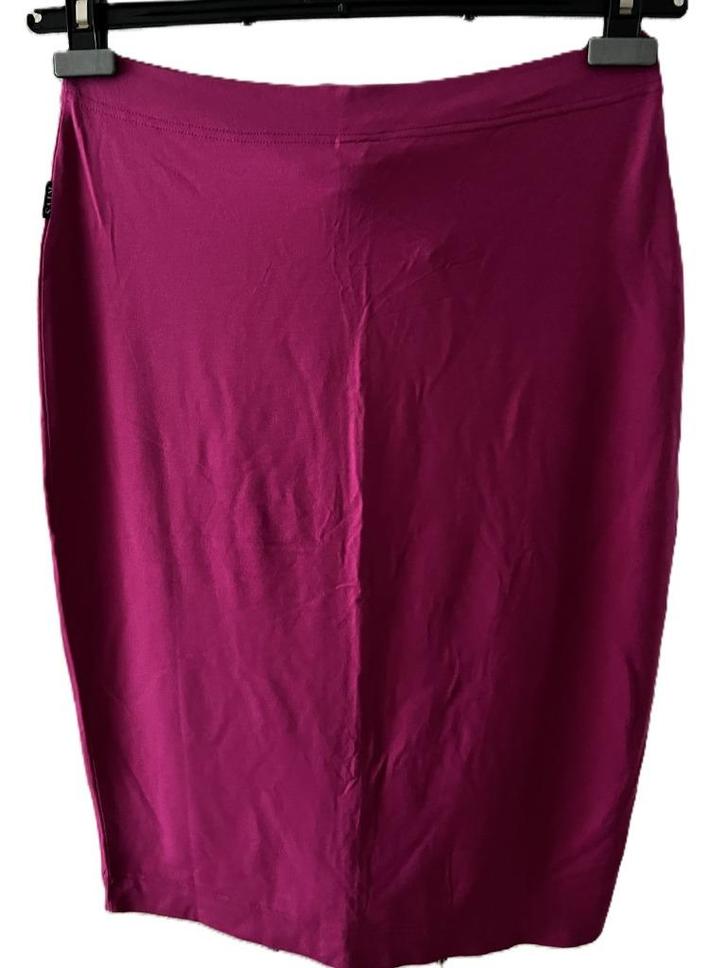 Nieuw RIVS rok jersey basic L Berry roze uit de RIVS Store, Kleding | Dames, Rokken, Nieuw, Maat 42/44 (L), Roze, Onder de knie