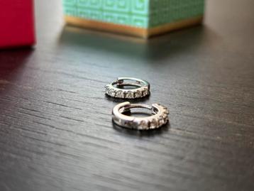 Zilver 925 oorbellen creolen met stenen Isabella M beschikbaar voor biedingen