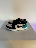 Nike jordan 1 low - unc dark powder blue maat 37,5, Nieuw, Blauw, Ophalen of Verzenden, Sneakers of Gympen