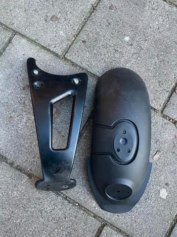 Piaggio/Gilera ice  spatbord Nieuwstaat beschikbaar voor biedingen