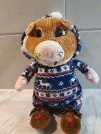 Kersthamster Albert Heijn,  onesie en kerstsloffen, 29 cm, Ophalen of Verzenden, Zo goed als nieuw