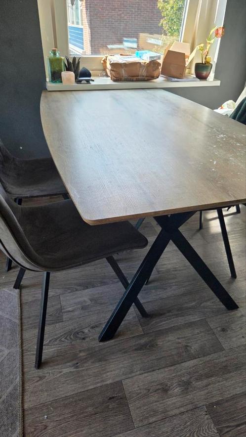 Eetkamertafel 160x200 ovaal blad zwart gepoedercoat frame, Huis en Inrichting, Tafels | Eettafels, Zo goed als nieuw, 50 tot 100 cm