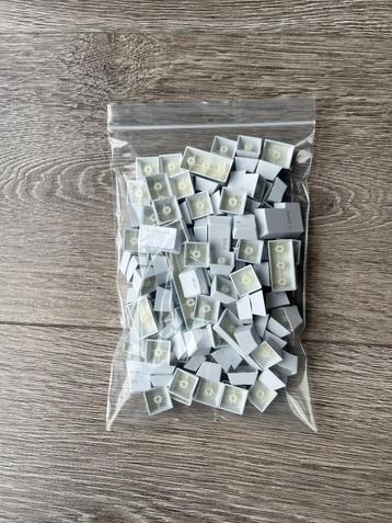 Keycaps Wit/Licht Grijs (Niet Gebruikt) beschikbaar voor biedingen