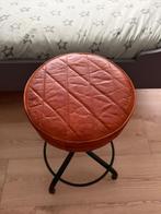 Te koop: Industriele vintage kruk, Ophalen, Zo goed als nieuw, Hout