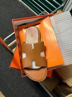 Slippers Nieuw in doos, Ophalen of Verzenden, Nieuw, Bruin, Slippers