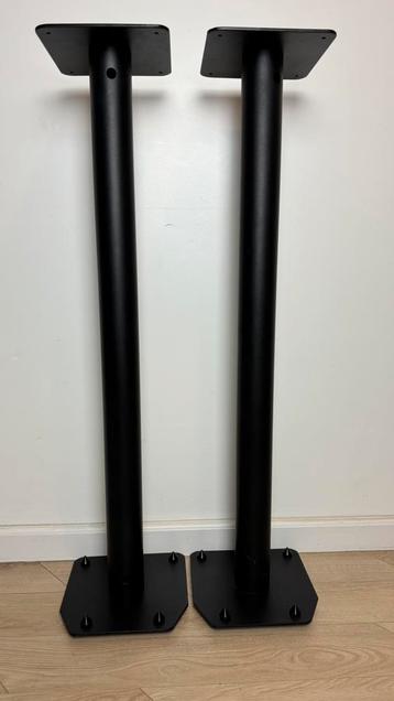Zware stalen speakerstands – 100 cm hoog beschikbaar voor biedingen