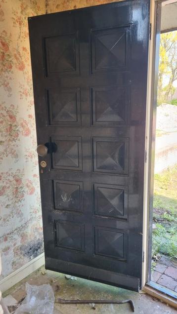 Voordeur hardhout 880 x 2100mm  beschikbaar voor biedingen