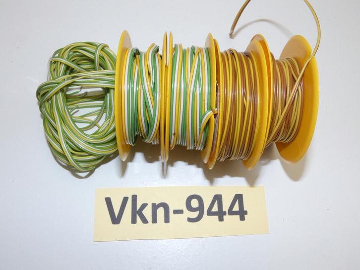 Vk-944 N Spoor Vlakbanddraad van Brawa 2+3 aderig, Hobby en Vrije tijd, Modeltreinen | N-Spoor, Zo goed als nieuw, Transformator of Voeding