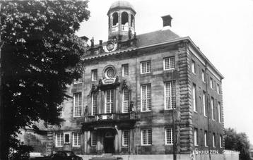 (388-453-015) Enkhuizen Stadhuis beschikbaar voor biedingen