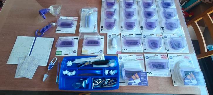 Wilton Bakproducten Set, Hobby en Vrije tijd, Taarten en Cupcakes maken, Zo goed als nieuw, Versiering, Taarten of Cupcakes, Ophalen of Verzenden