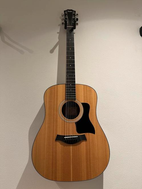 Taylor 110e, Muziek en Instrumenten, Snaarinstrumenten | Gitaren | Akoestisch, Zo goed als nieuw, Western- of Steelstringgitaar