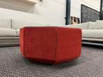 Nieuw Leolux Amulet Hocker rood blauw Design Poeg Voetenbank, Leolux, Nieuw, Ophalen of Verzenden, Overige vormen