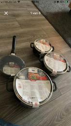 Gietijzeren pannenset, Huis en Inrichting, Keuken | Potten en Pannen, Ophalen of Verzenden