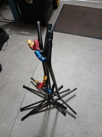 3 fiets standaards voor fiets weg te zetten af te soppen.  beschikbaar voor biedingen