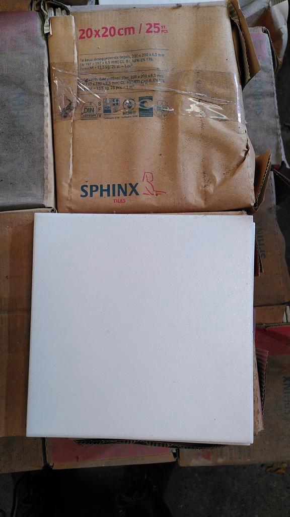 Restpartij witte 20x20 Sphinx vloertegel 30m2, Doe-het-zelf en Verbouw, Tegels, Nieuw, Wandtegels, Keramiek, 20 tot 40 cm, 20 tot 40 cm