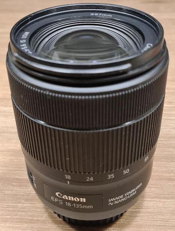 Canon EFS 18-135mm nano USM in zeer mooie staat met zonnekap beschikbaar voor biedingen