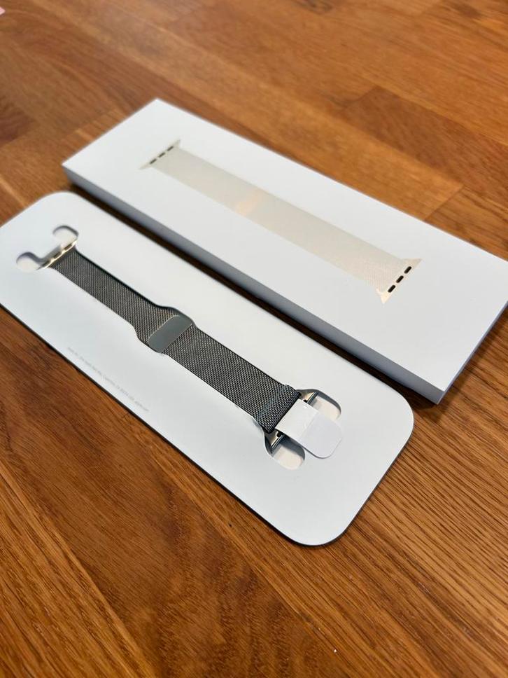 Apple Watch 40mm Milanese Loop Bandje (Naturel kleur), Telecommunicatie, Wearable-accessoires, Nieuw, Bandje, Ophalen of Verzenden