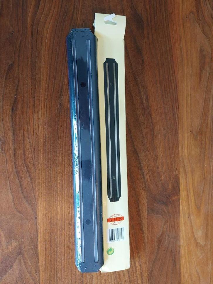 Twee nieuwe magnetische messenhouders, Huis en Inrichting, Keuken | Keukenbenodigdheden, Ophalen of Verzenden