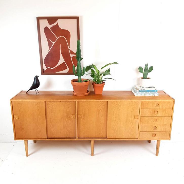 Vintage Deens eiken fineer dressoir | tv meubel lades schuif, Huis en Inrichting, Kasten | Dressoirs, Gebruikt, 25 tot 50 cm, Ophalen of Verzenden